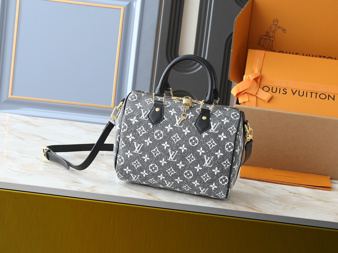 LV Classic Handbag Monogram Canvas Gold Hardware Street Style 1728